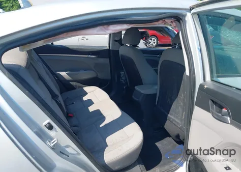 2019 Hyundai Elantra Se z USA, uszkodzony, nr VIN 5NPD74LF2KH494808